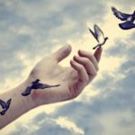 Ti auguro tempo – La bellissima poesia di Elli Michler anche in rima